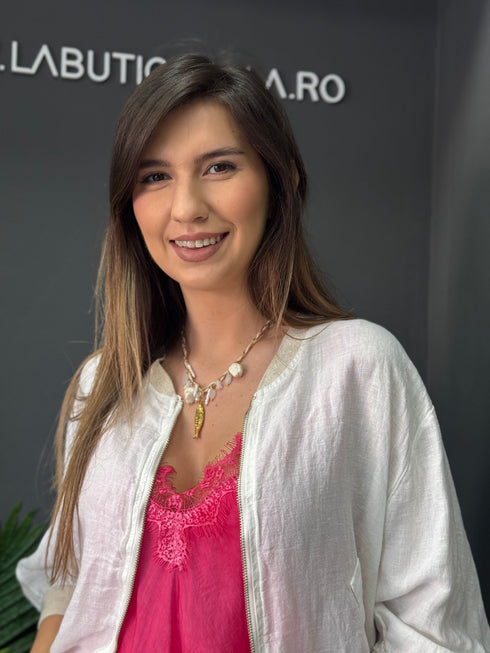 JACHETĂ LINARA
